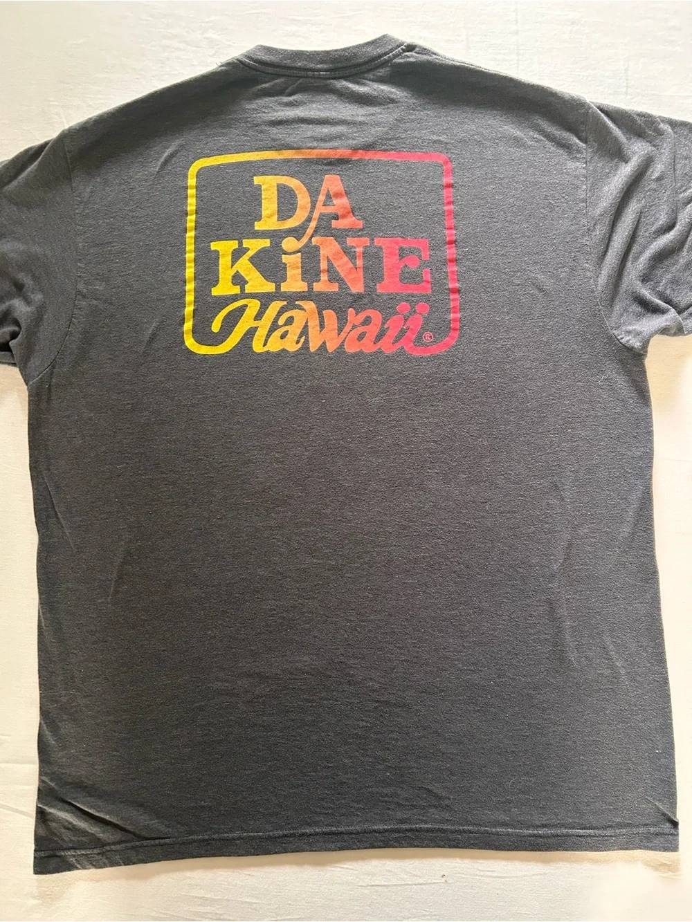 DaKine Hawaii Bundle XL Tee & Size 38 Floral Board Shorts Surf